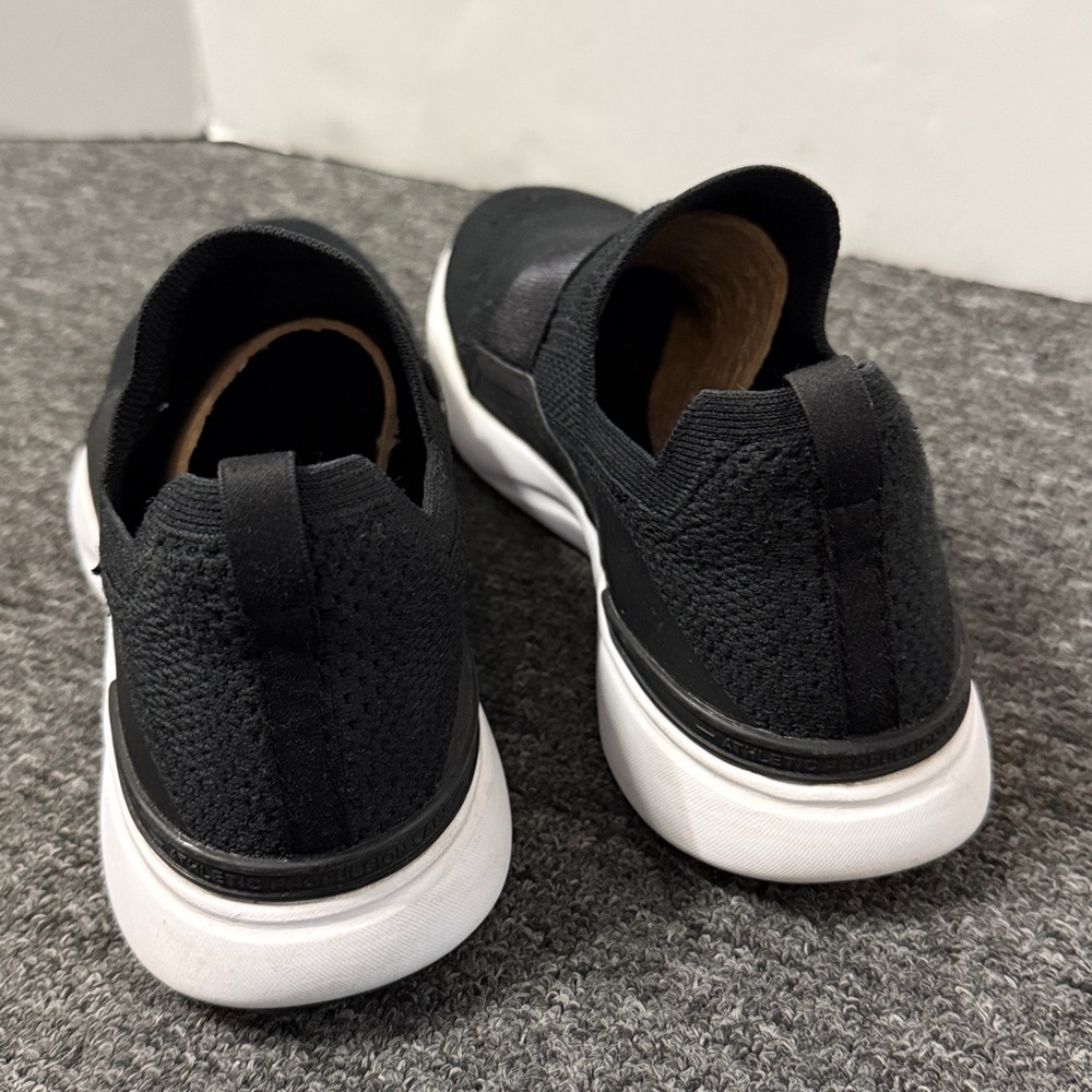 APL Techloom Bliss slip on sneakers size 9.5 - Picture 4 of 11